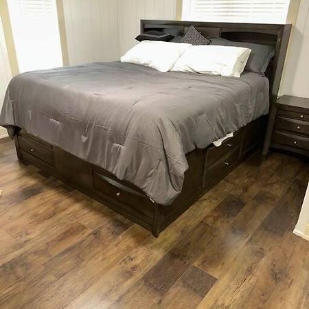 Hot Tub 5 Beds Apartment Moorhead ภายนอก รูปภาพ
